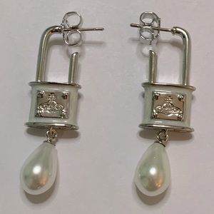 Sold out Vivienne Westwood padlock pearl drop earrings